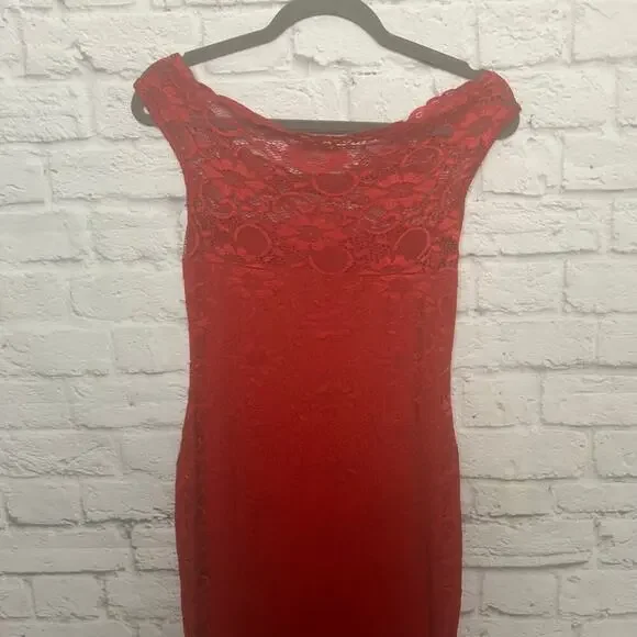 Red Lace Mermaid Style Bodycon Cocktail Evening Dress - Picture 2 of 6